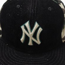 他のアングル写真1: NEWERA （ニューエラ）59FIFTY MLB　NEW YORK YANKEESニューヨークヤンキース （ブラックラメ X カモフラージュ)