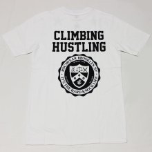 他のアングル写真2: ROCAWEAR（ロカウェア）CLIMBING HUSTLINGバックプリント Tシャツ（WHITE）