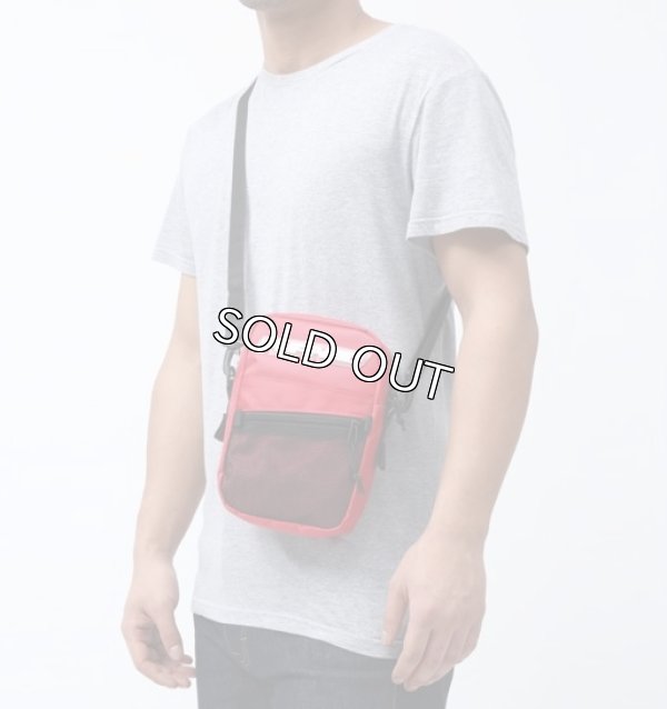 画像3: BLACK PYRAMID（ブラックピラミッド）Small Tech Shoulder Bag (Y7161913) RED