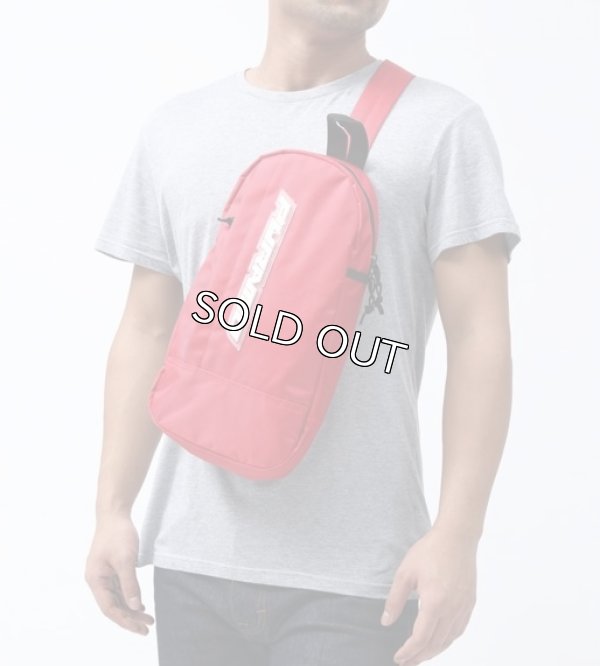 画像2: BLACK PYRAMID（ブラックピラミッド）Tear Drop Cross Body Bag (Y7161915) RED