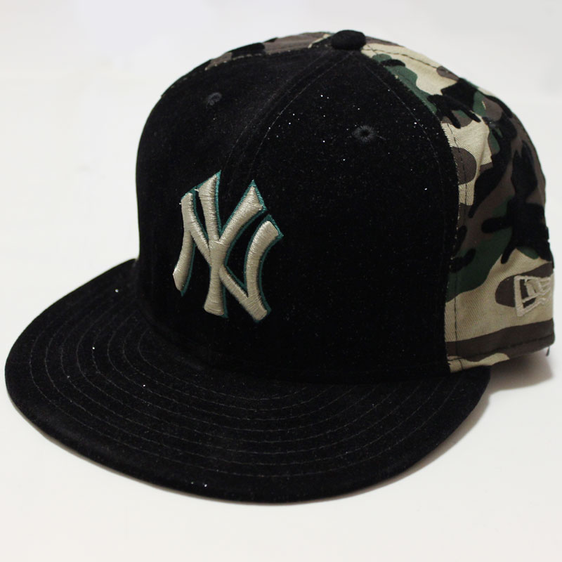 NEWERA （ニューエラ）59FIFTY MLB　NEW YORK YANKEESニューヨークヤンキース （ブラックラメ X カモフラージュ)