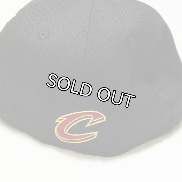 画像4: NEWERA （ニューエラ）59FIFTY NBA ロゴマン CAVS(クリーブランド・キャブス(ブラックXチームカラー)11521913 (4)