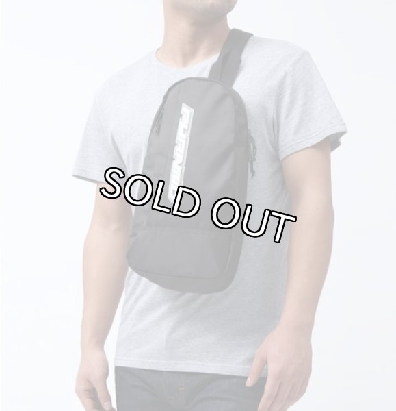 画像2: BLACK PYRAMID（ブラックピラミッド）Tear Drop Cross Body Bag (Y7161915) BLACK (2)