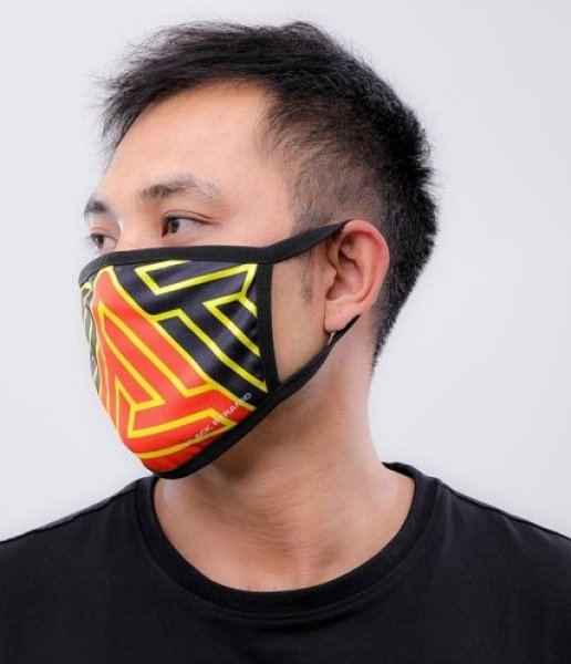 SECTION 00 ブラックフェイスマスク BLACK PYRAMID（ブラックピラミッド）Hidden Maze Face Mask